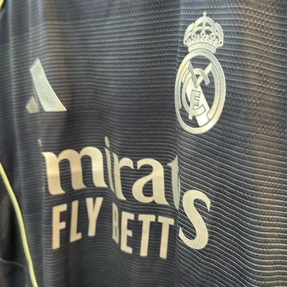 Jude Bellingham Real Madrid adidas 2025/26 Away Authentic Player Jersey - Blue - Picture 5 of 6